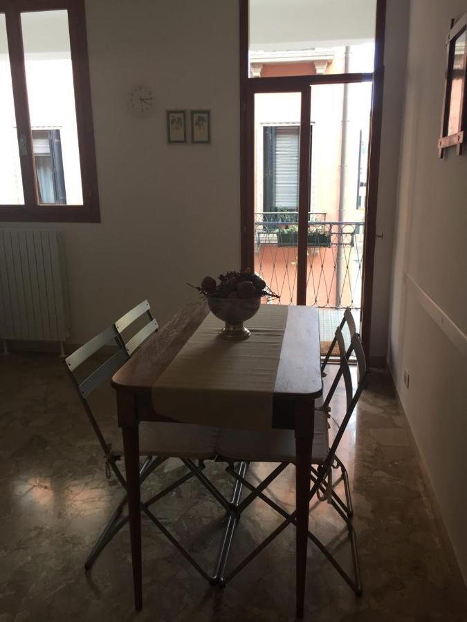 Calle San Giacomo Apartment Venice Exterior photo