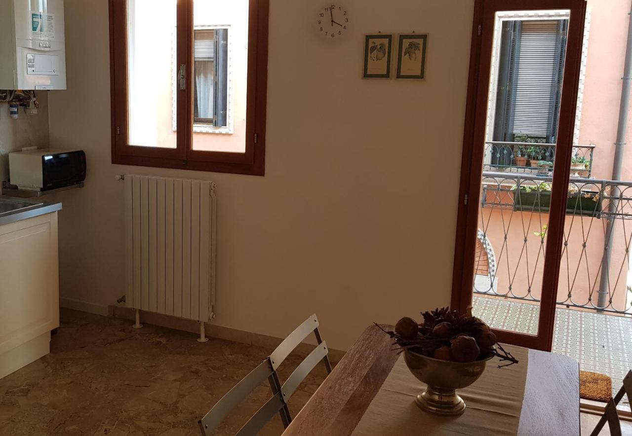 Calle San Giacomo Apartment Venice Exterior photo